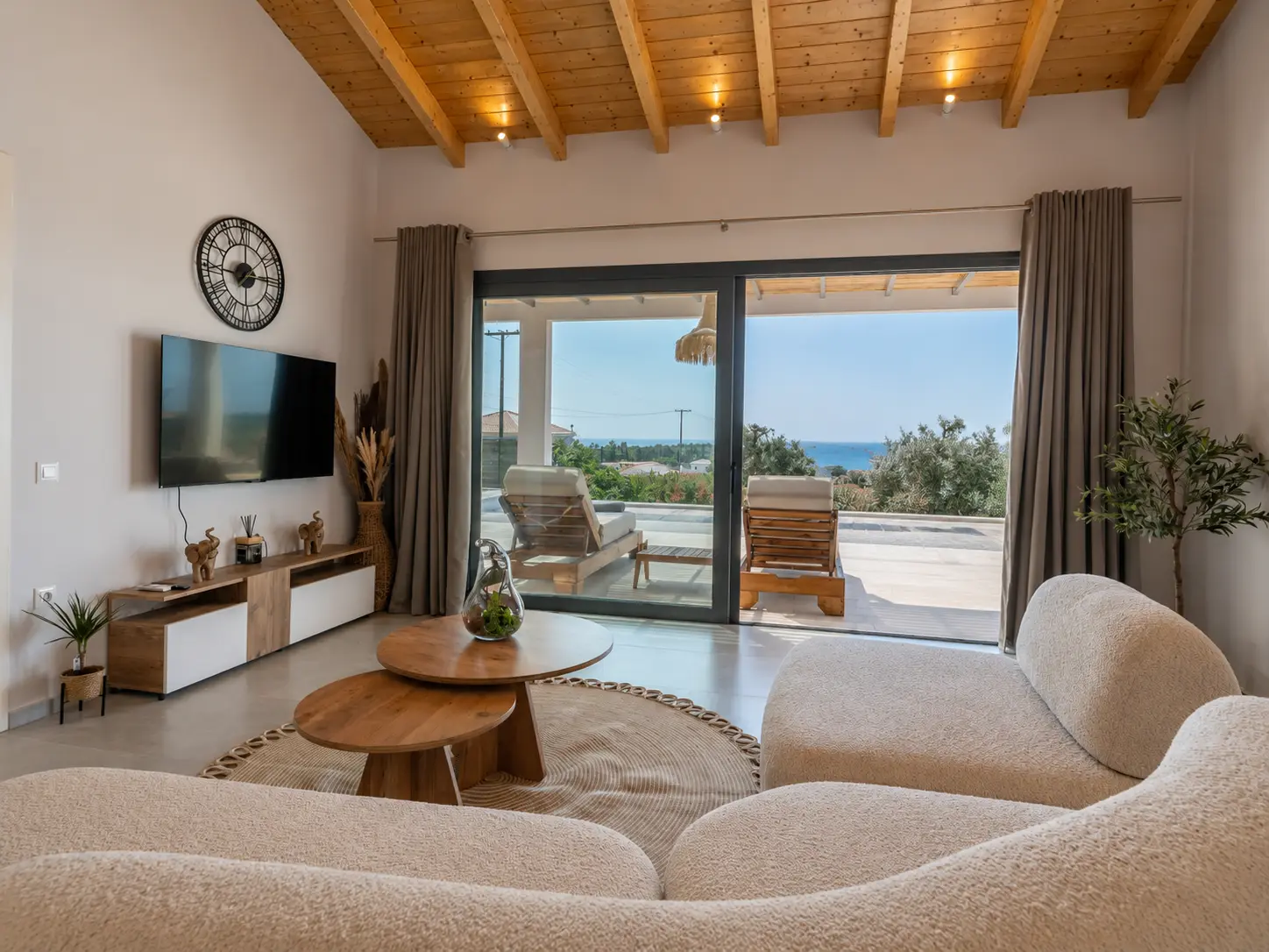 Villa Marku living room with terrace view