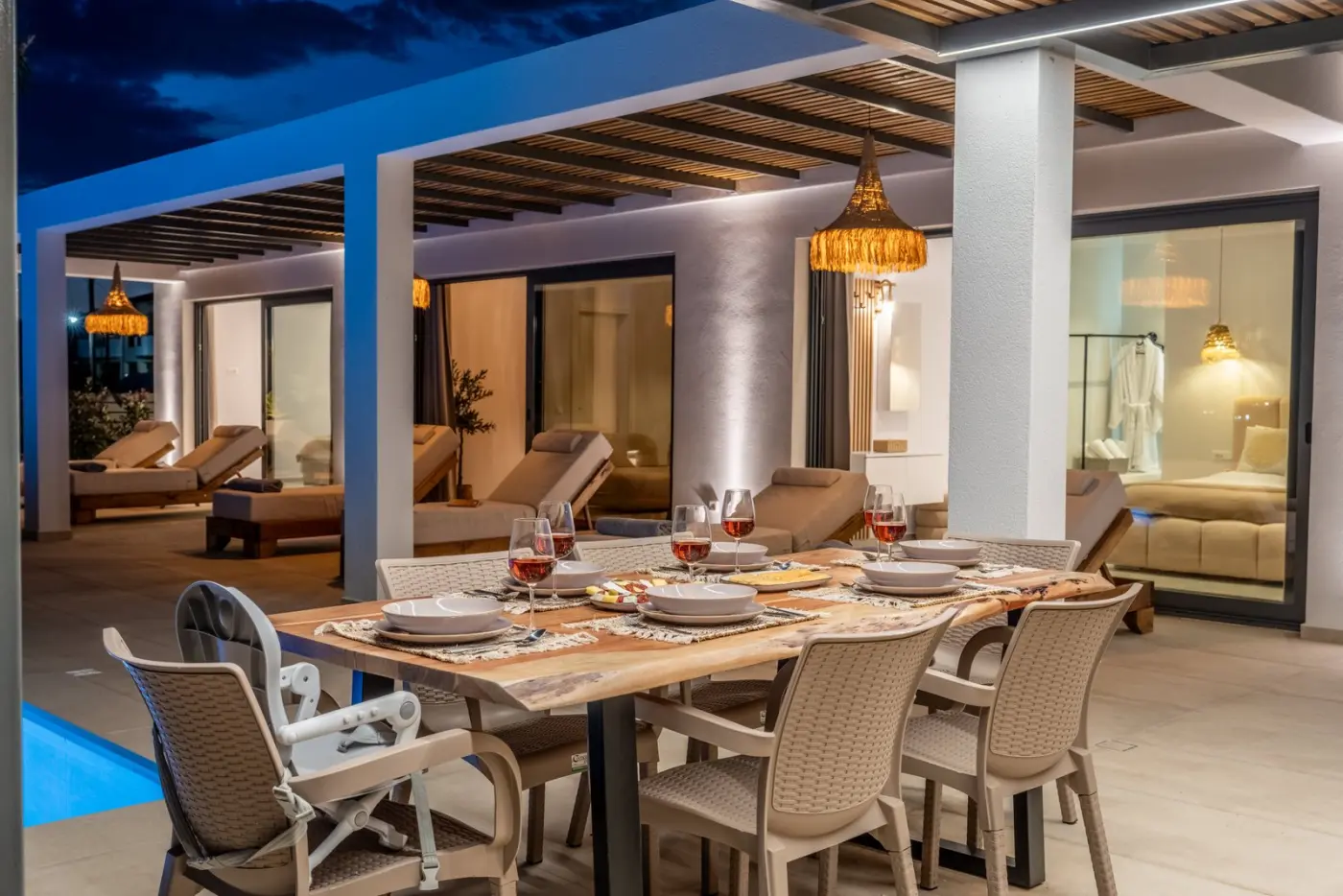 Villa Marku outdoor dining area